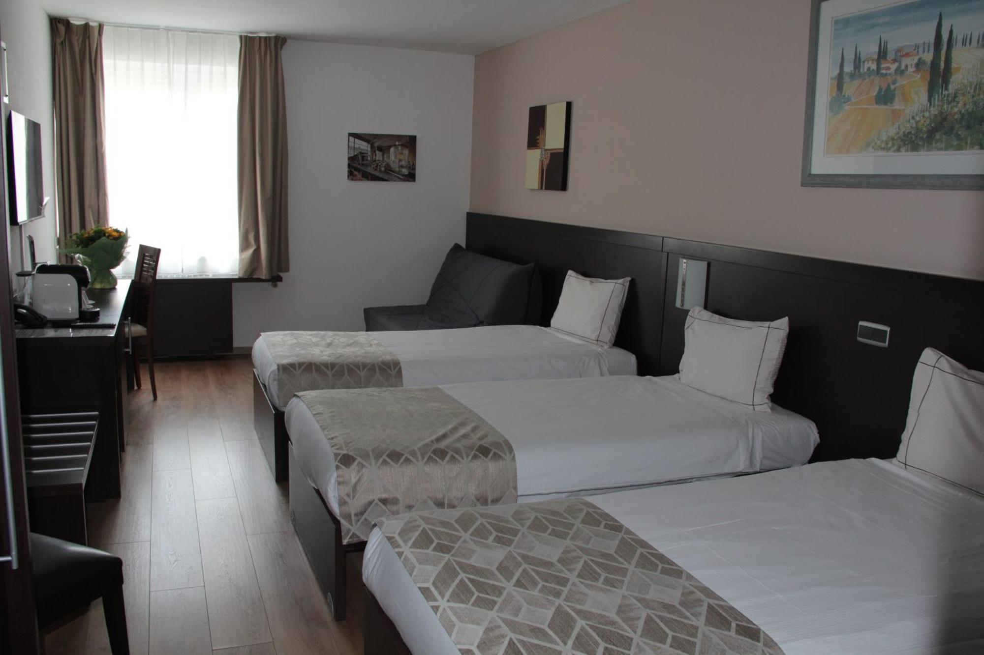 Threeland Hotel Pétange المظهر الخارجي الصورة