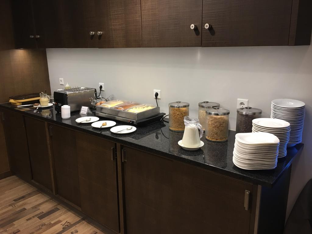 Threeland Hotel Pétange المظهر الخارجي الصورة