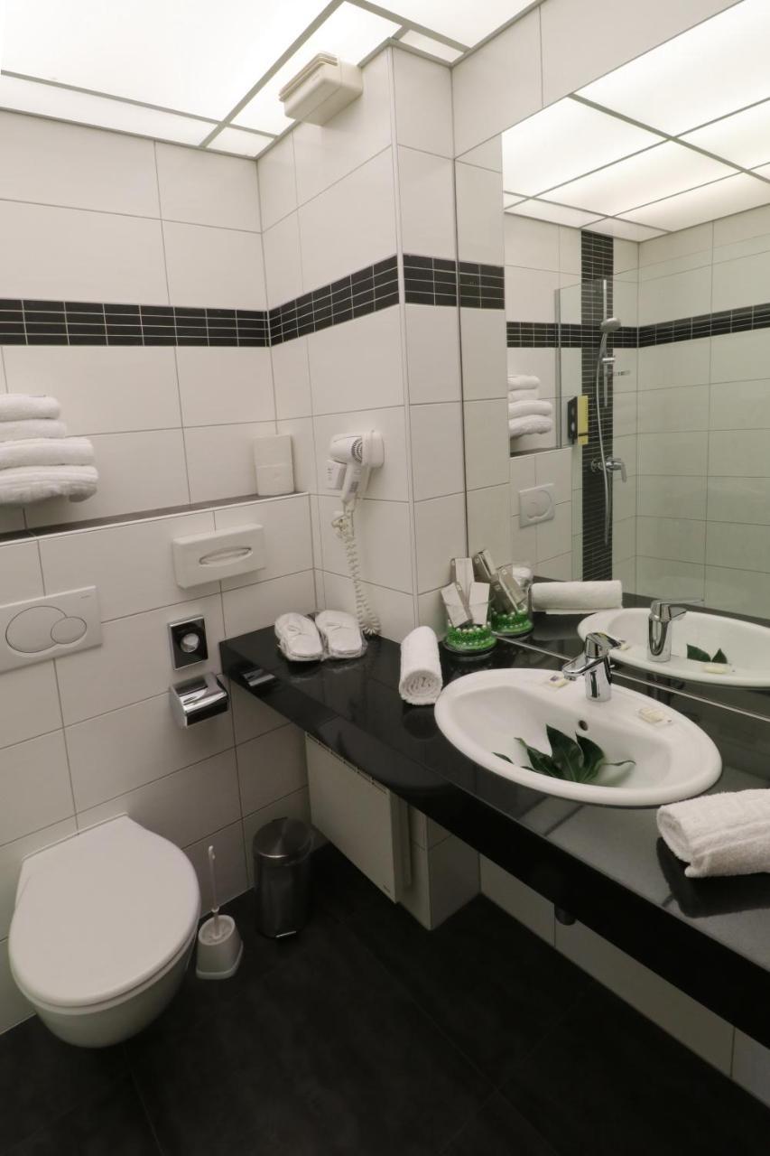 Threeland Hotel Pétange المظهر الخارجي الصورة